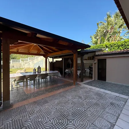 10 Min Walk From The Sea With Spectacular Views Apartament Capo Vaticano