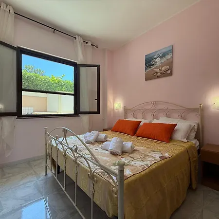 10 Min Walk From The Sea With Spectacular Views