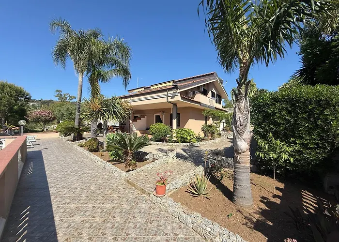 Apartamento 10 Min Walk From The Sea With Spectacular Views Capo Vaticano