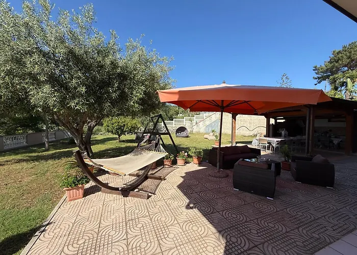 10 Min Walk From The Sea With Spectacular Views *